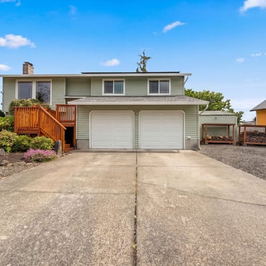 Property photo 1 of 1209 SW 25th St