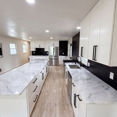 Property photo 2 of 3807 Greenhill Dr