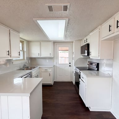 Property photo 2 of 2012 Stardust St