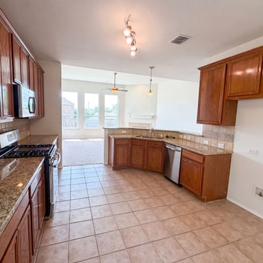 Property photo 2 of 1202 McCormick St
