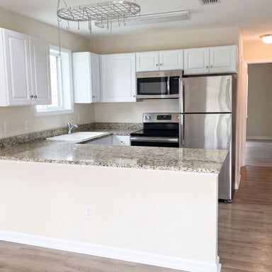 Property photo 2 of 510 Fairwood Lakes Dr Unit T-21