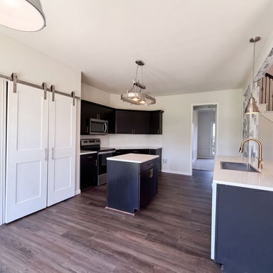 Property photo 2 of 120 Fox Hill Ct