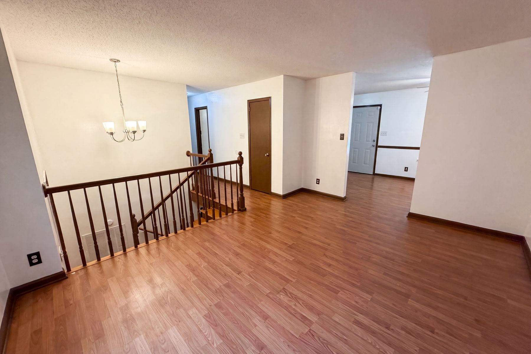Property photo 3 of 3108 Cobblestone Dr