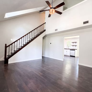 Property photo 3 of 321 Paradise Cir