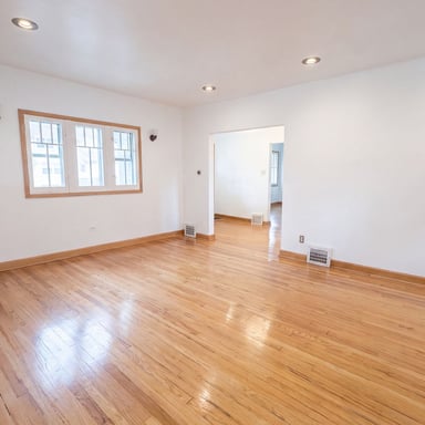 Property photo 3 of 619 N 4th Ave