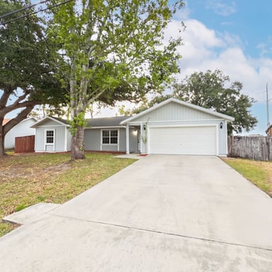 Property photo 1 of 967 Lamplighter Dr NW