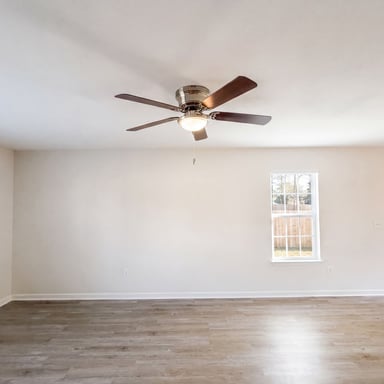 Property photo 3 of 4824 Yellow Locust Dr