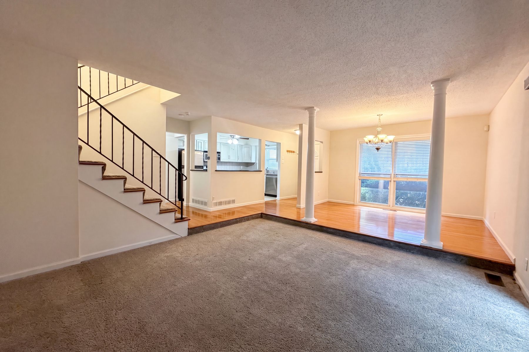 Property photo 3 of 1154 Rue La Chelle Walk # 1154