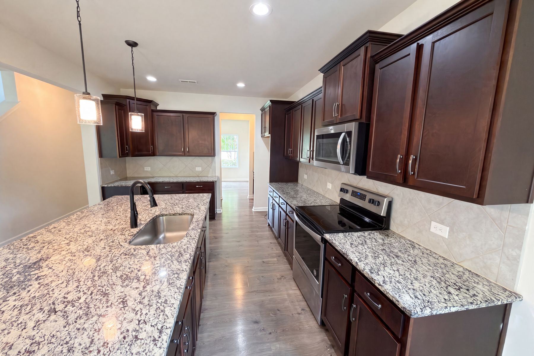 Photo 2 of 21 of 5627 Barclay Ct, Fort Mill, SC