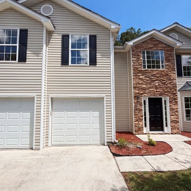Property photo 1 of 3582 Coveside Ct
