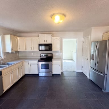 Property photo 2 of 109 Briarcreek Dr