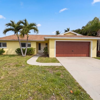 Property photo 1 of 5644 Eichen Cir W