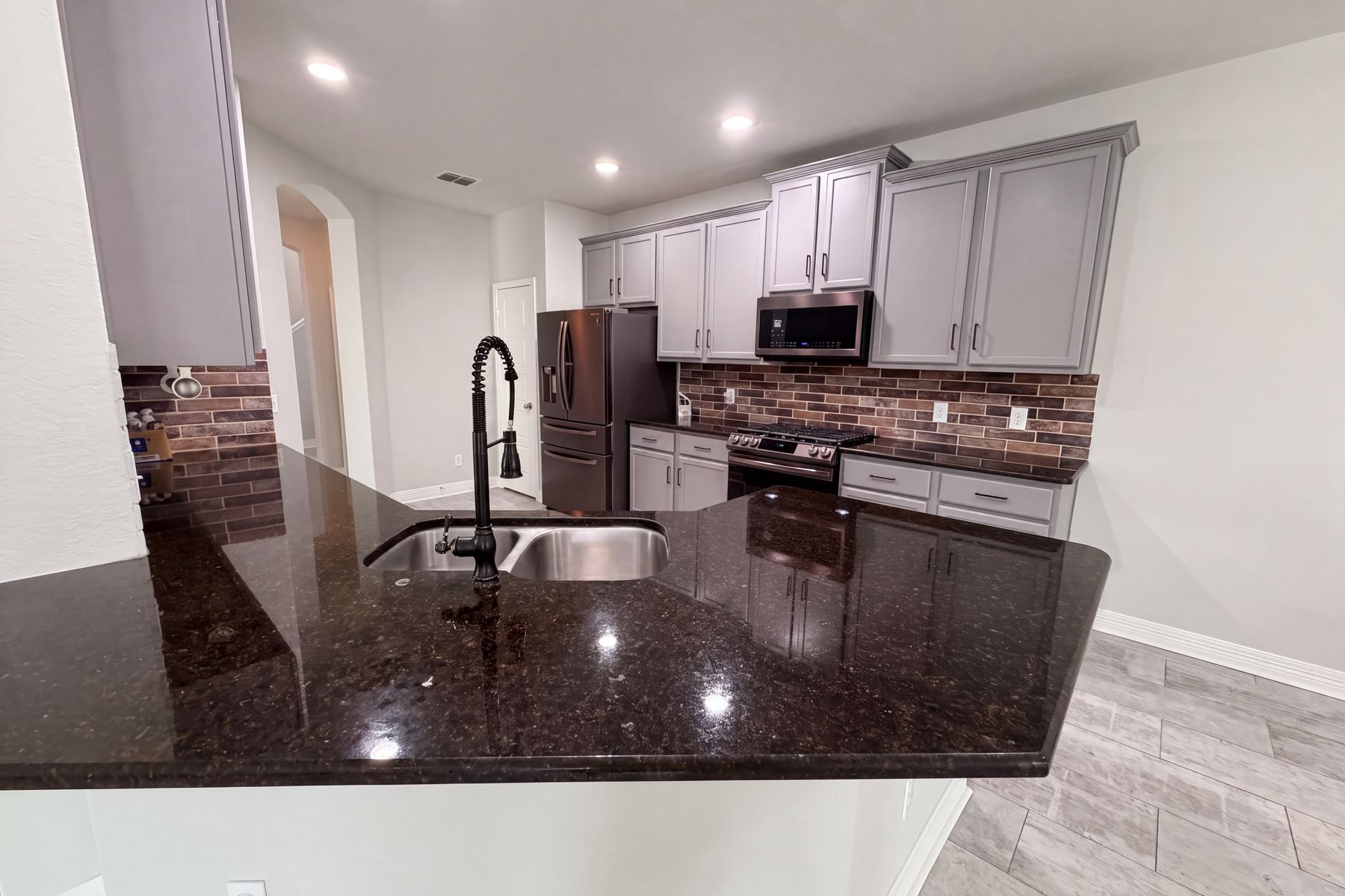 Photo 2 of 24 of 3513 Nuhn Way, New Braunfels, TX