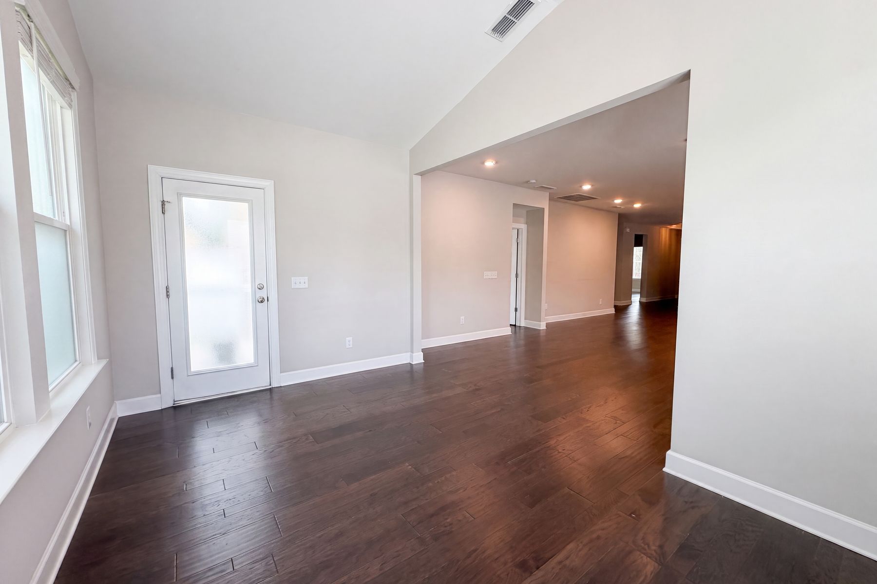Property photo 3 of 6044 Blackberry Ridge Ln