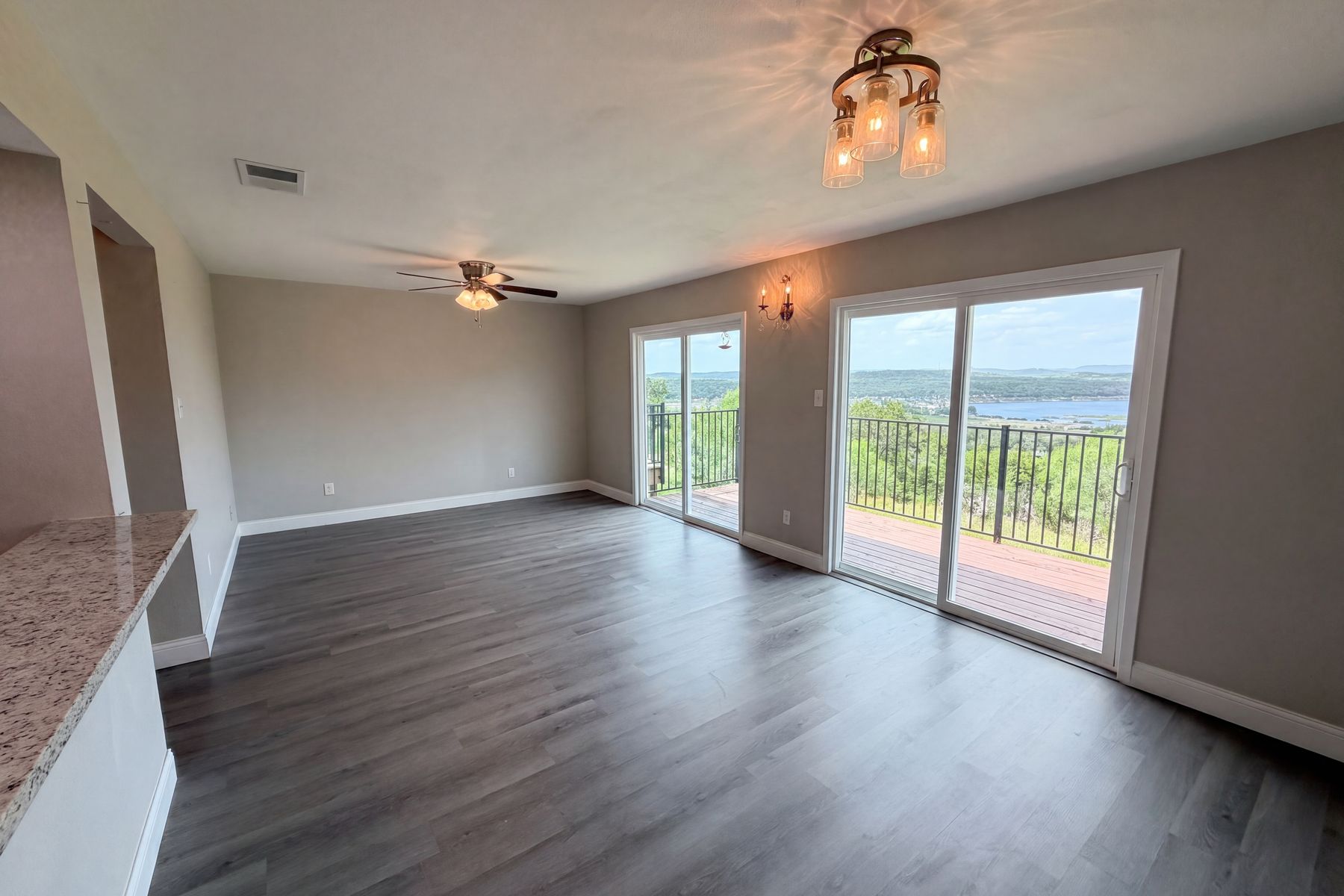Property photo 3 of 3216 Poe Cv Apt 5C