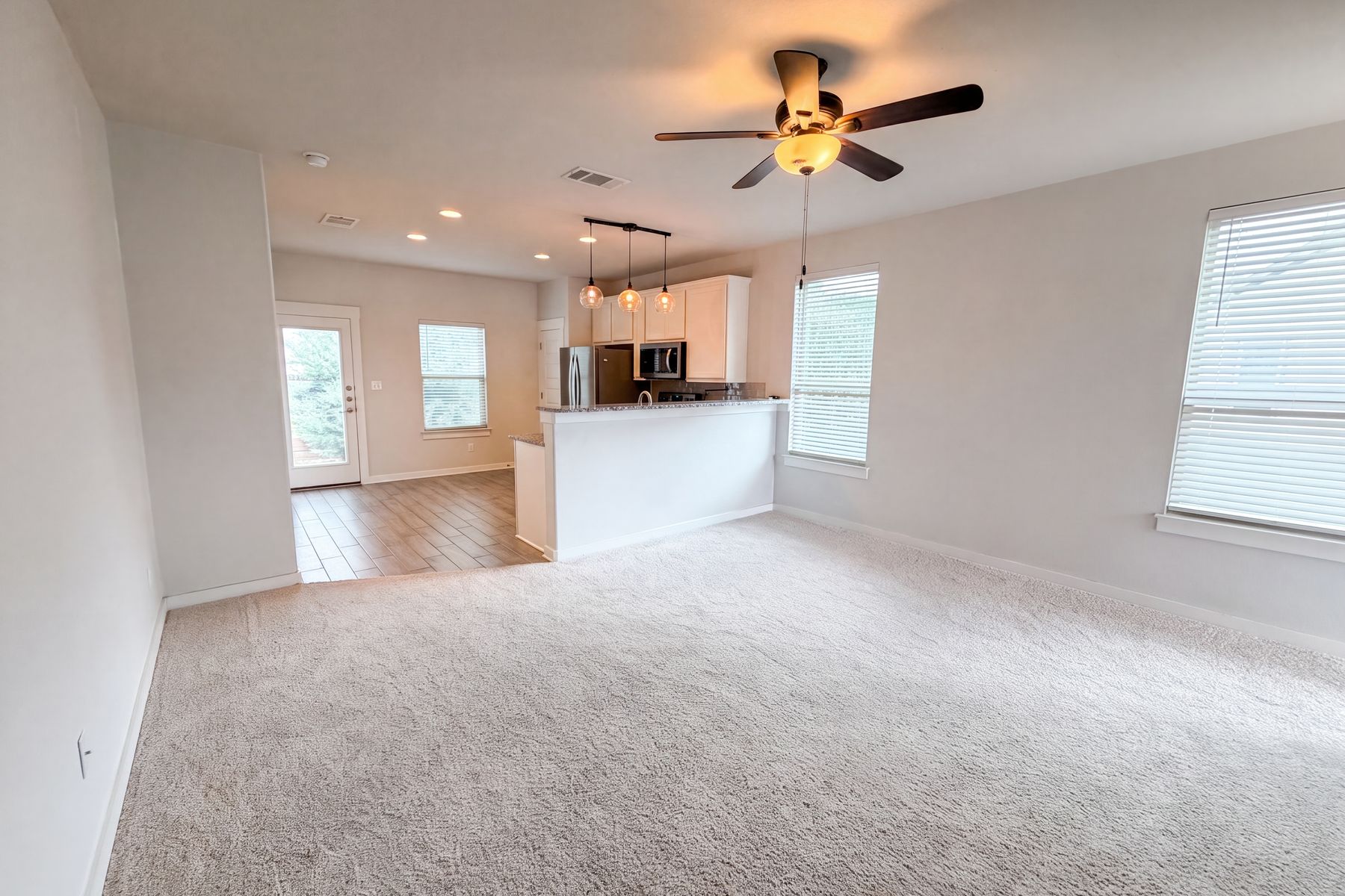 Property photo 3 of 105 Syrah Ct