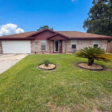 Property photo 1 of 841 Chalmet Ln
