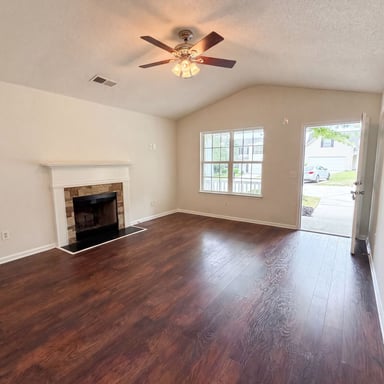 Property photo 3 of 58 Crossvine Ct
