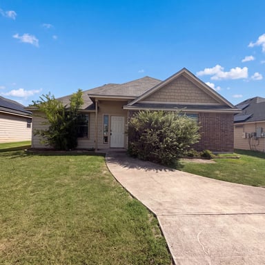 Property photo 1 of 2512 Saulsbury Dr