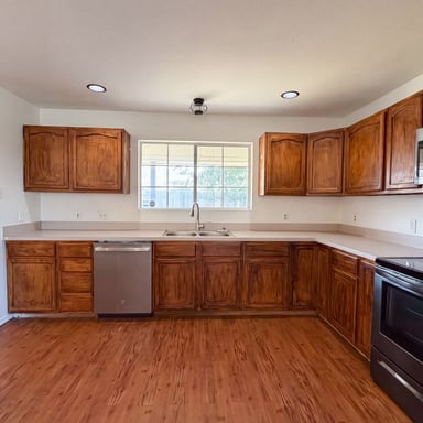 Property photo 2 of 201 Driftwood Ct