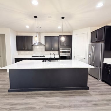 Property photo 2 of 10619 Skye Paseo Ave