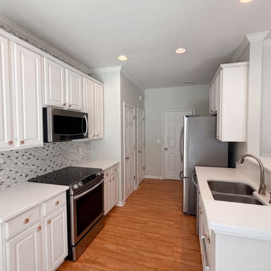 Property photo 2 of 8409 Aztec Dawn Ct