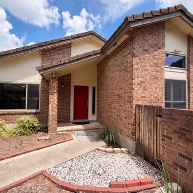 Property photo 1 of 1930 Shadow Park St