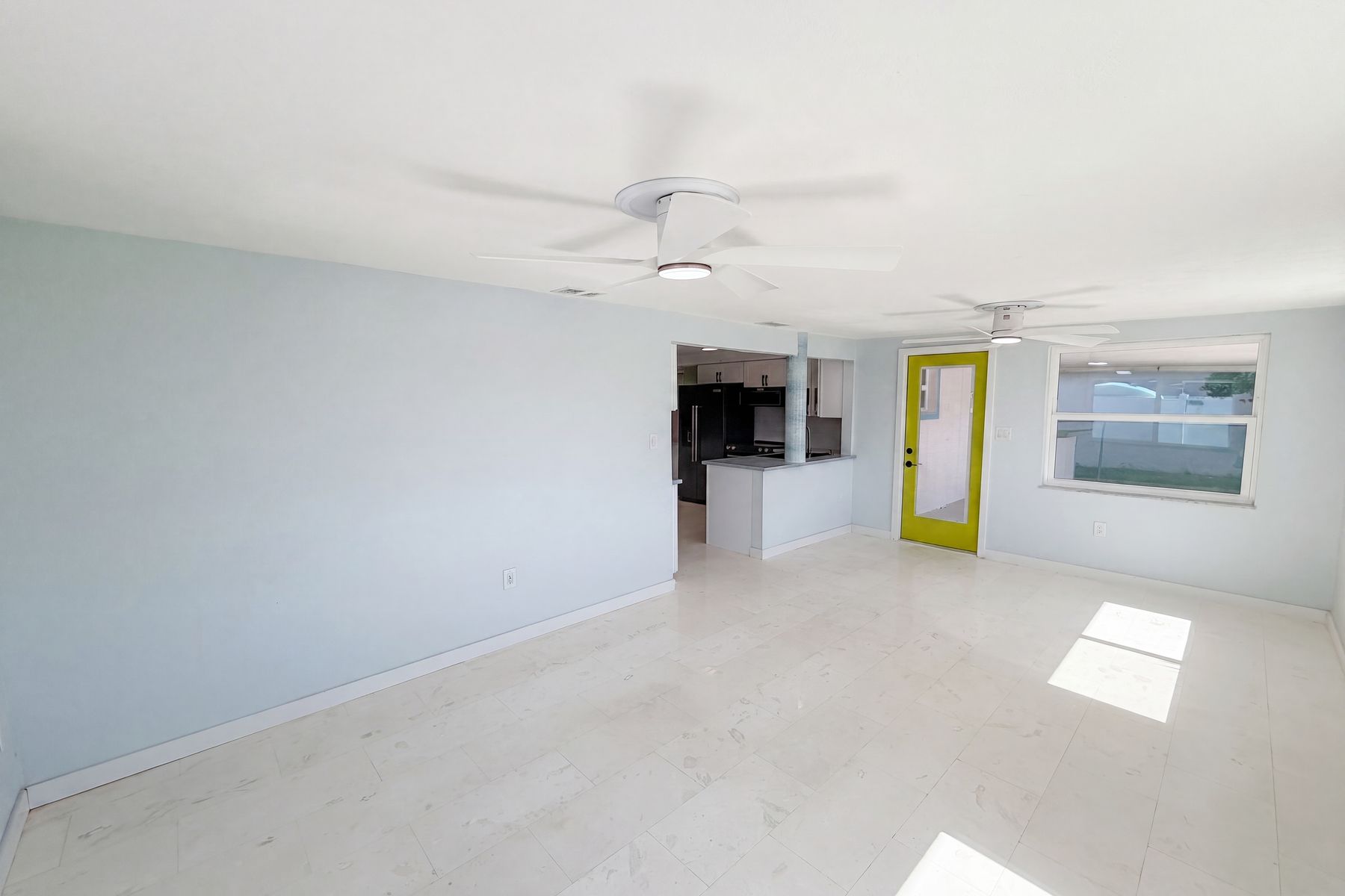 Property photo 3 of 13638 Evelane Dr