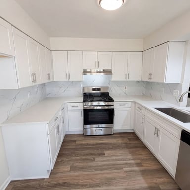 Property photo 2 of 5003 Henson Dr SW