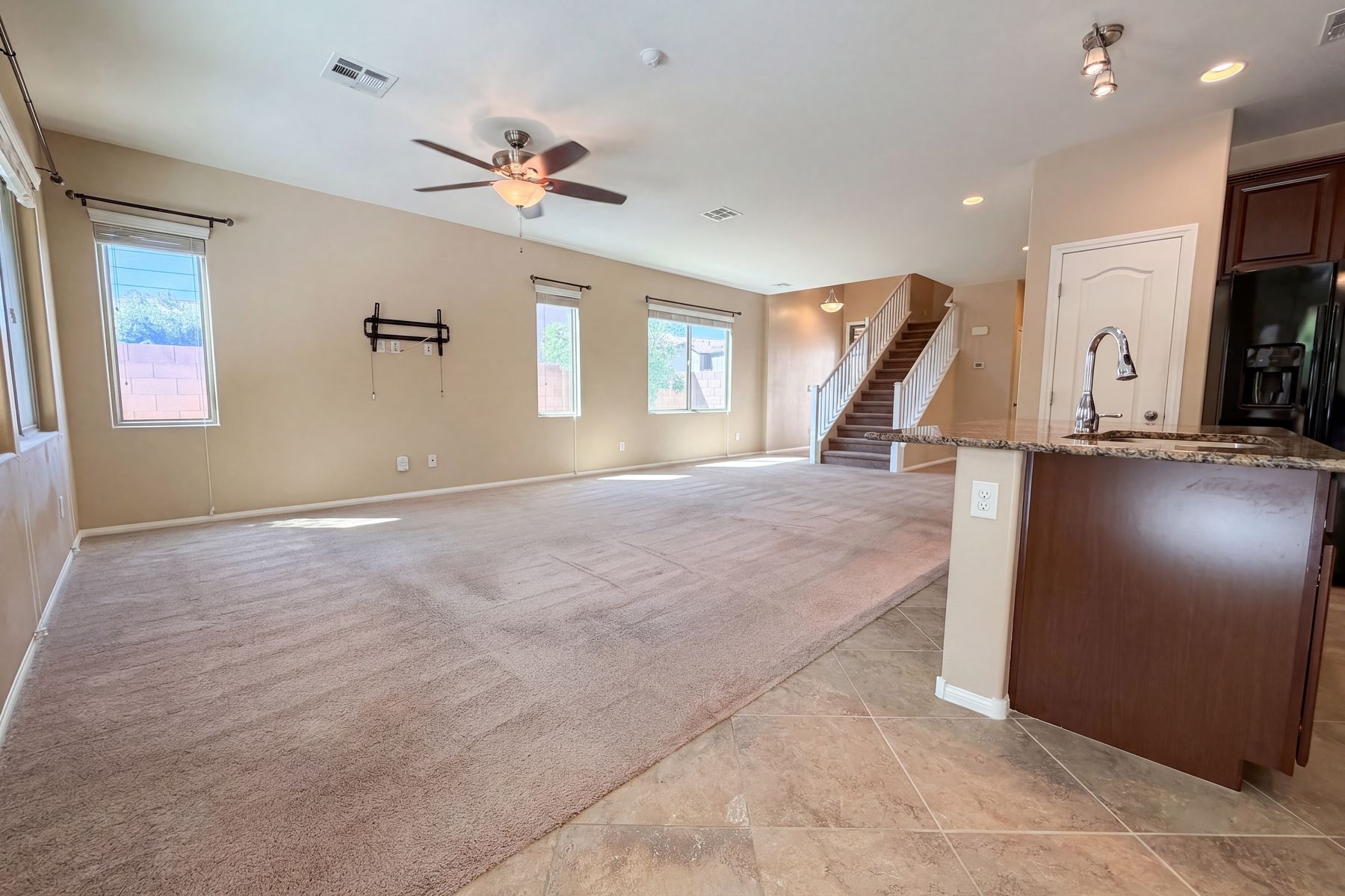 Property photo 3 of 7698 Falmoth Bay Ct
