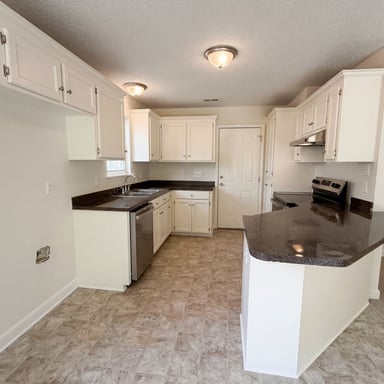 Property photo 2 of 308 Algrave Way