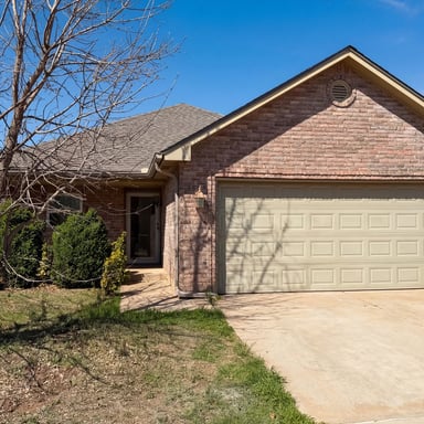 Property photo 1 of 12917 Meadows Dr