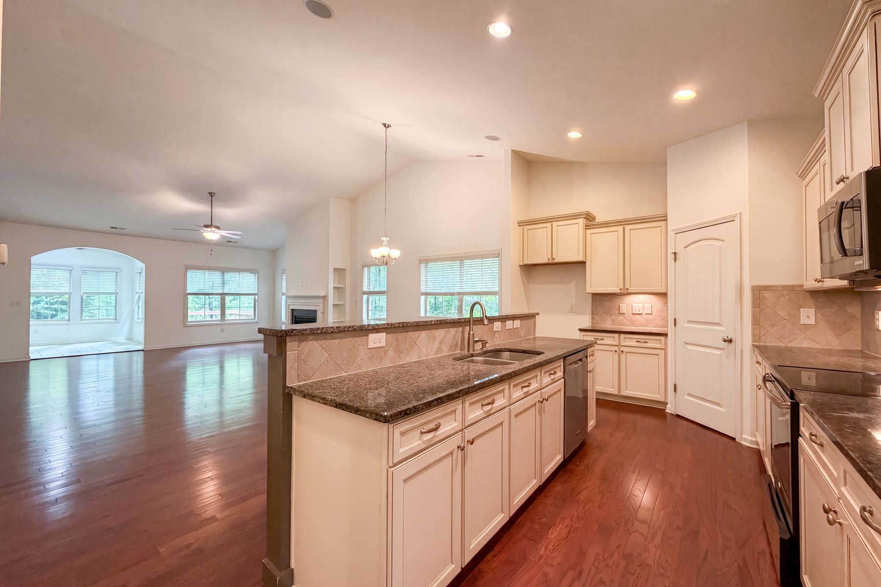 Photo 2 of 26 of 6621 Blalock Forest Dr, Willow Spring, NC