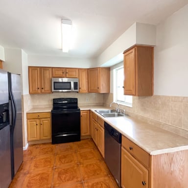 Property photo 2 of 4805 Beacon St