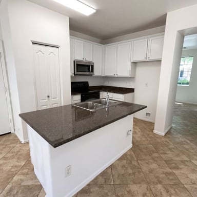 Property photo 2 of 4246 E Tyson St