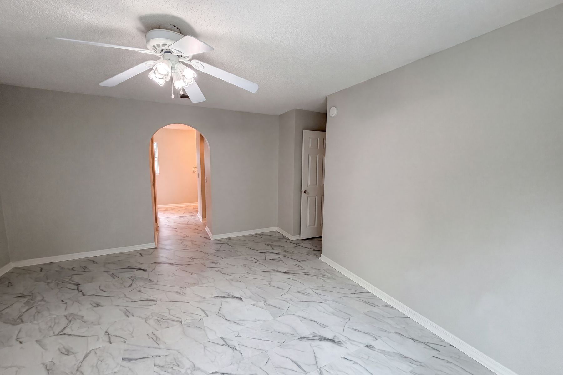 Property photo 3 of 5191 Quintilis St
