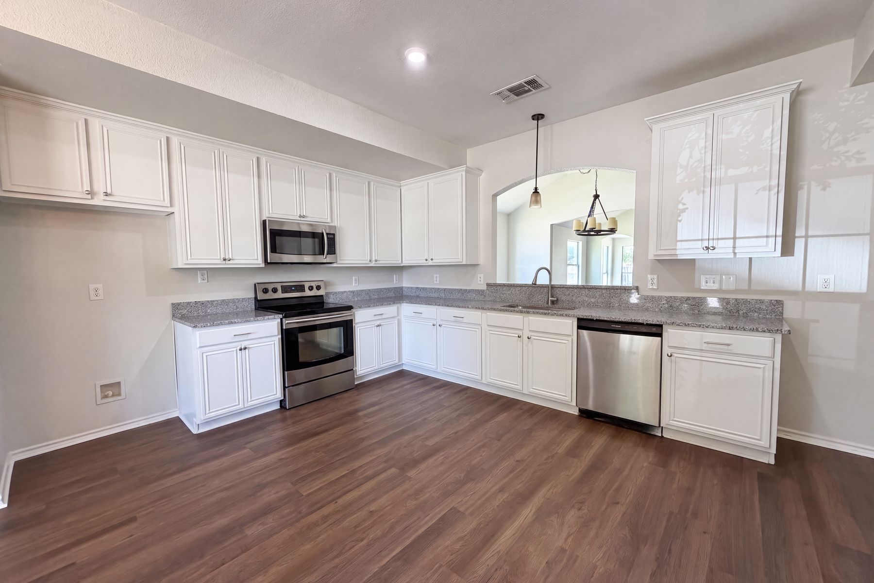 Photo 2 of 18 of 825 Adams Dr, Burleson, TX
