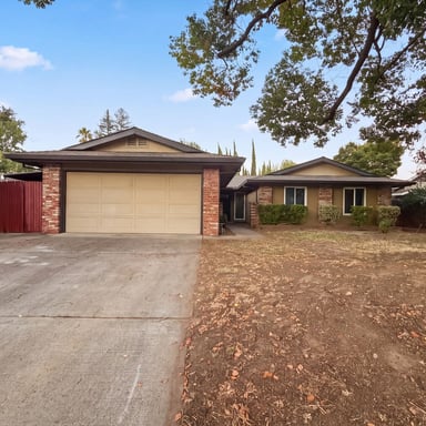 Property photo 1 of 2605 Waterton Way