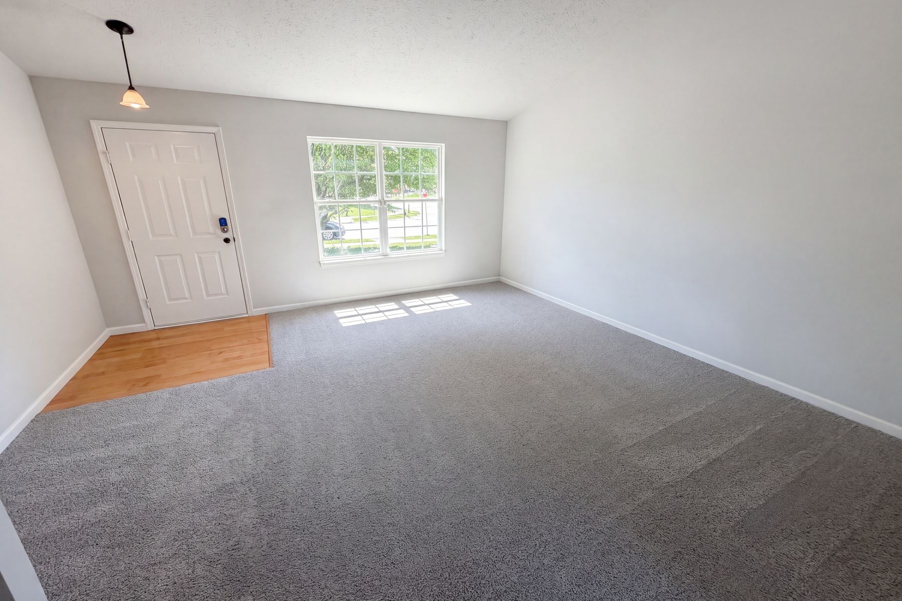 Property photo 3 of 4322 Rhapsody Ln