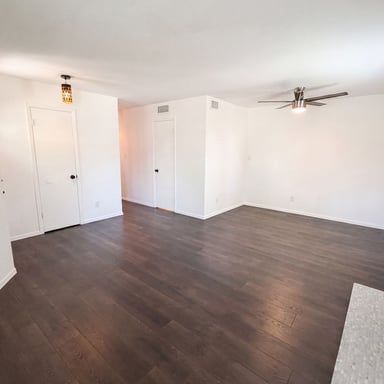 Property photo 3 of 2040 S Longmore Unit 39