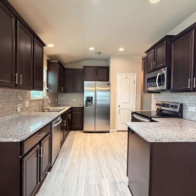 Property photo 2 of 789 Wolfeton Way