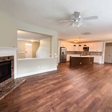 Property photo 3 of 1812 Devonridge Dr