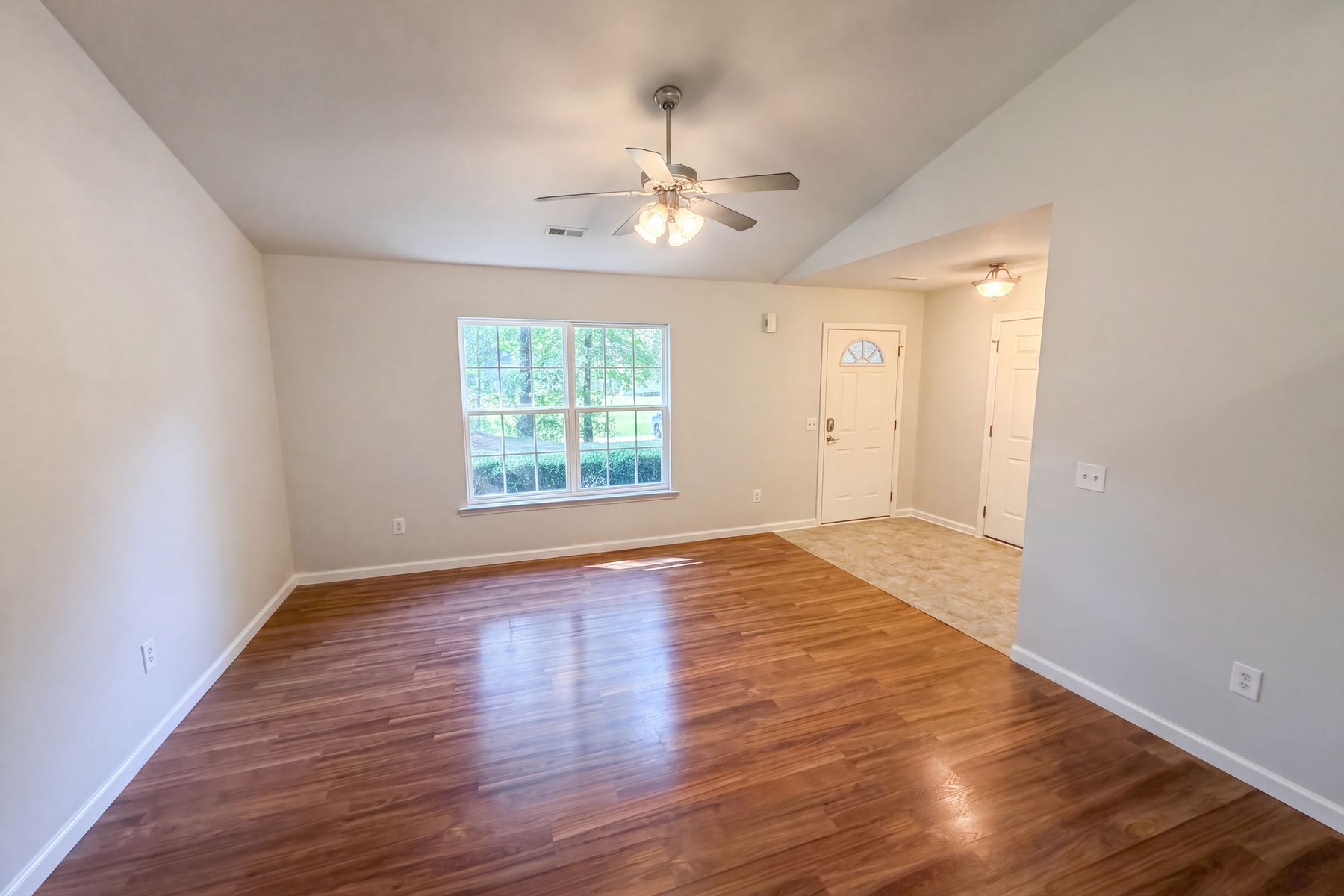 Property photo 3 of 102 Hayworth Ave