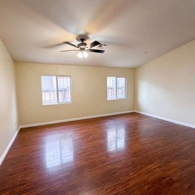 Property photo 2 of 18792 Dogwood Ct