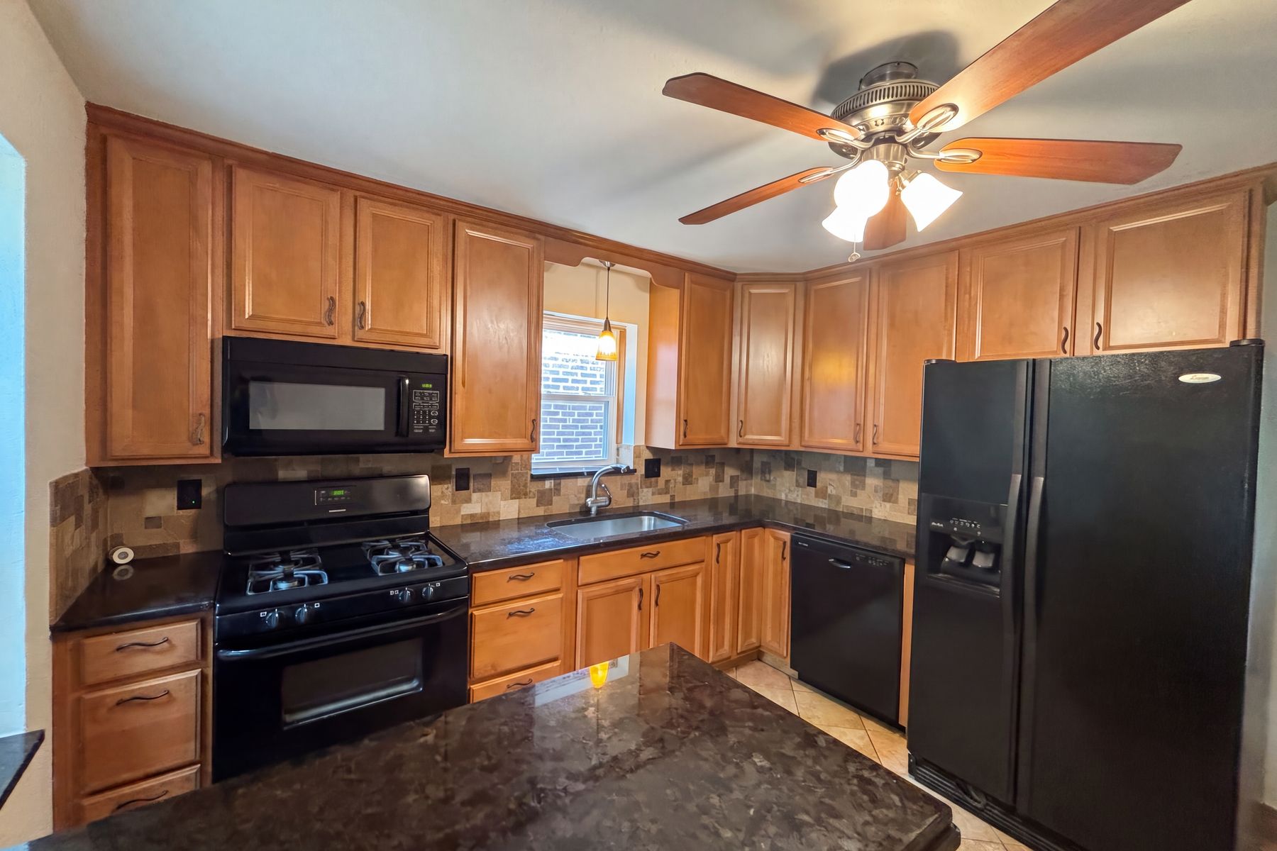 Photo 2 of 24 of 5363 Reber Pl, Saint Louis, MO