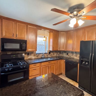 Property photo 2 of 5363 Reber Pl