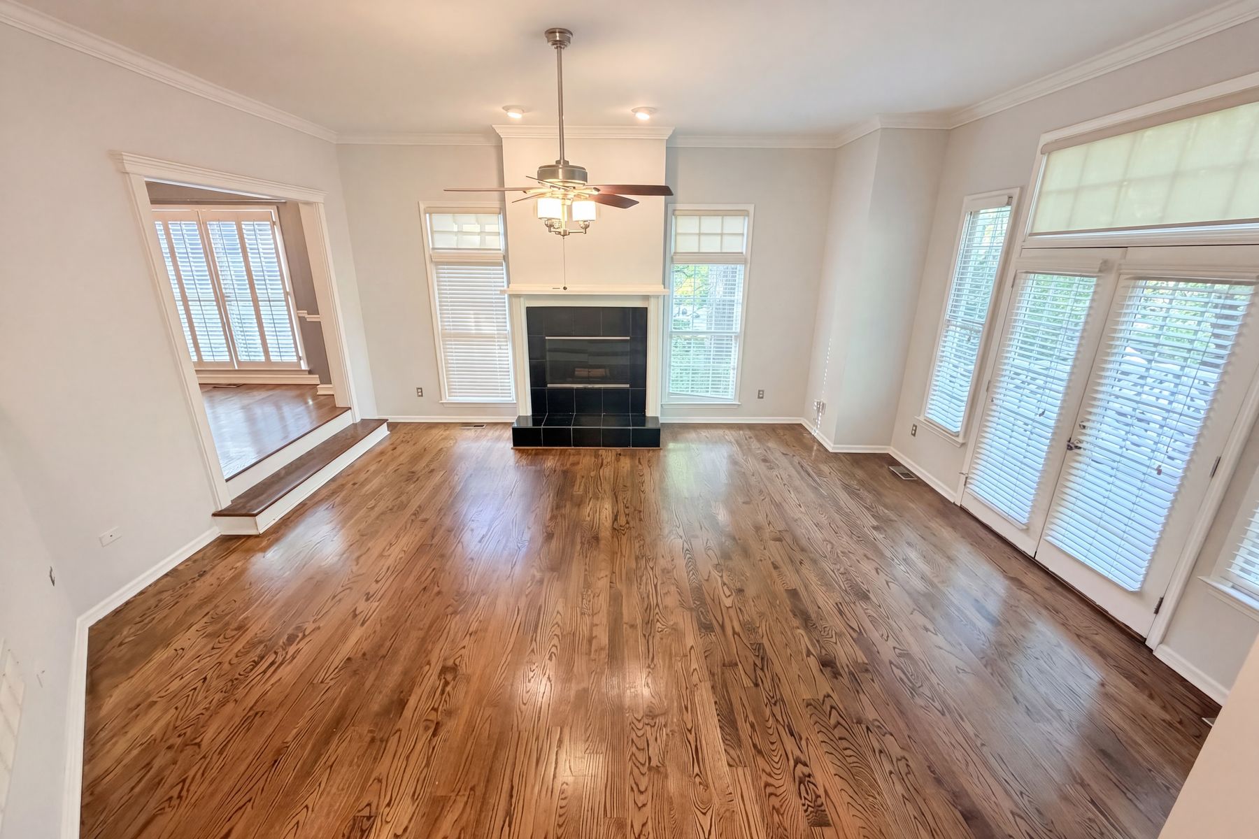 Property photo 3 of 1821 Monroe Dr NE
