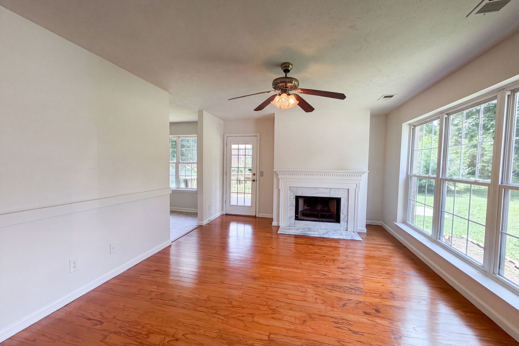 Property photo 3 of 499 Holland Ridge Dr