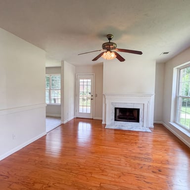 Property photo 3 of 499 Holland Ridge Dr
