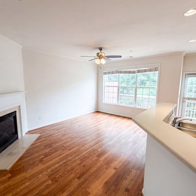 Property photo 3 of 4660 Creekside Villas Way SE